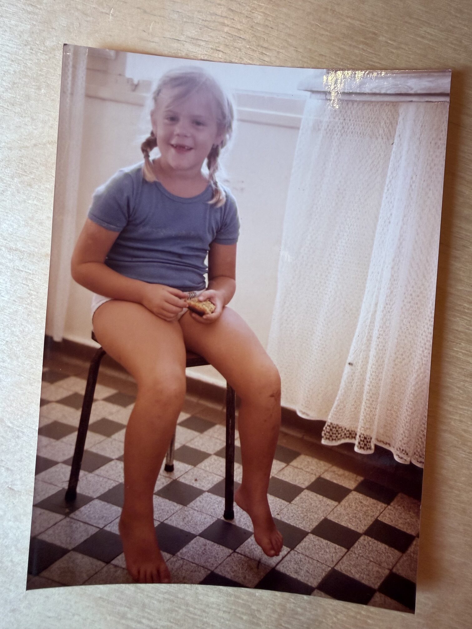 Caroline Klein enfant, à l'âge de 7 ans